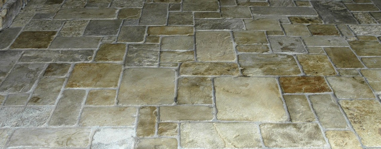 Stone Mosaic Tile Flooring